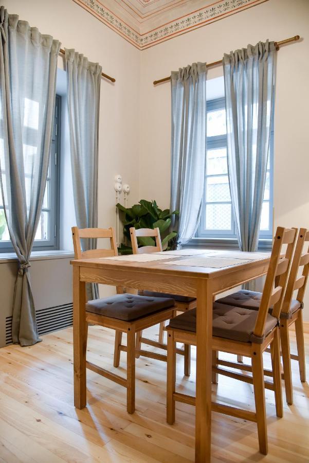 Erst Guest House Atene Esterno foto