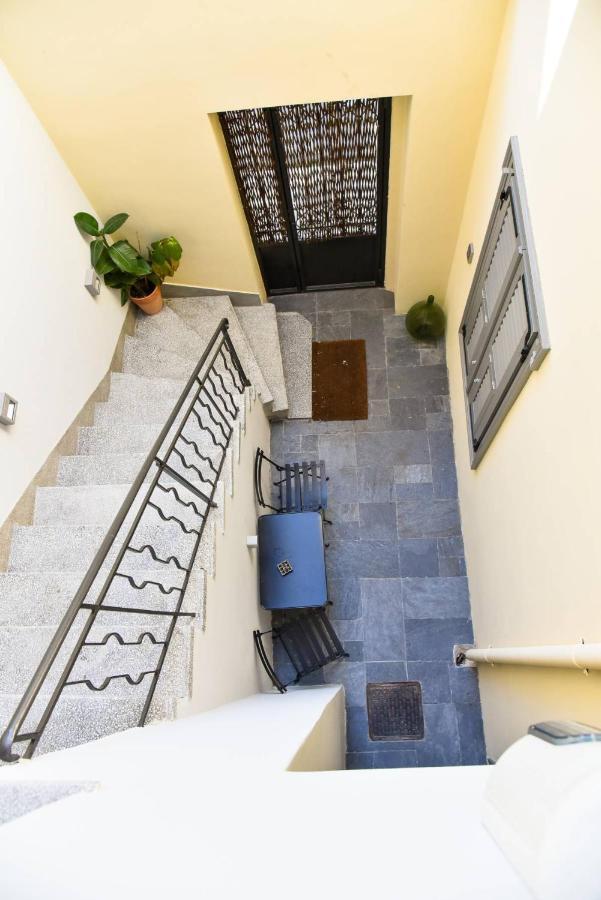 Erst Guest House Atene Esterno foto
